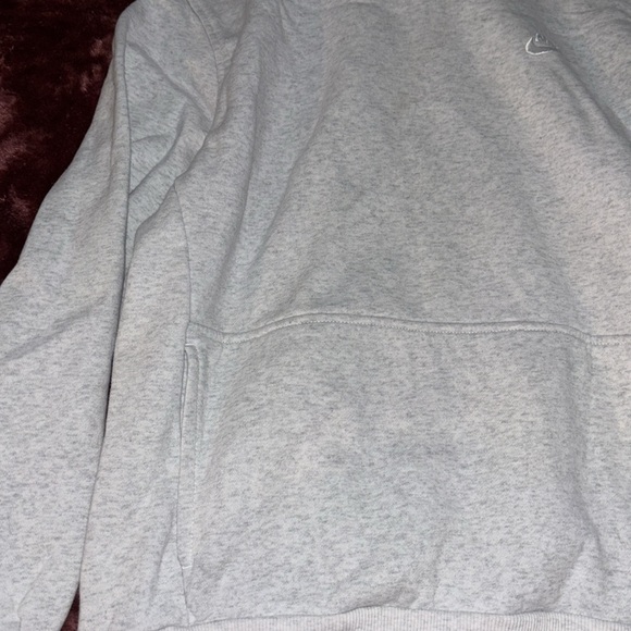 nike sweatshirt - Picture 2 of 7